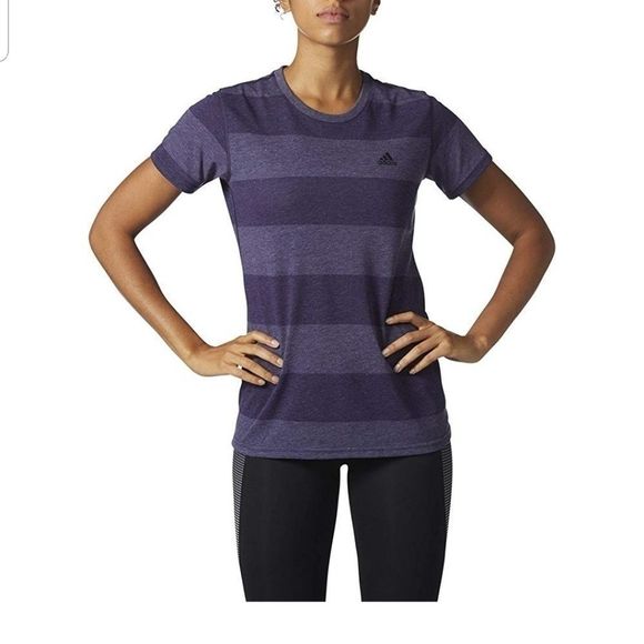 Women's Adidas Tshirt xs